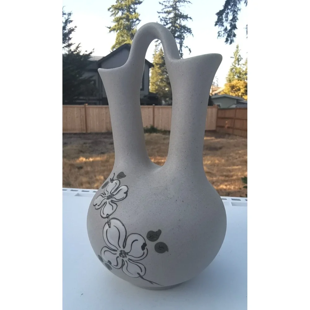 Pigeon Forge Dogwood Pottery Vase 8